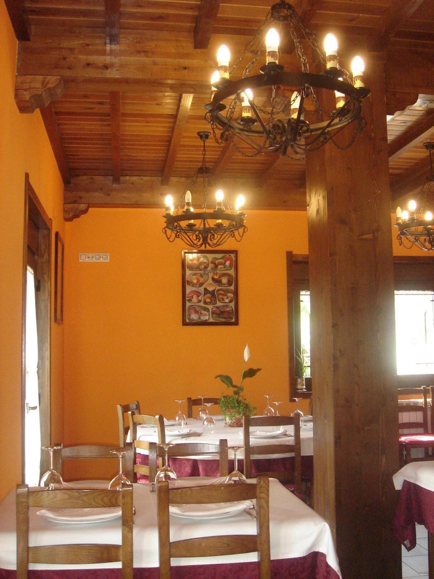 Hotel Rural El Caseron De Линарехос Экстерьер фото